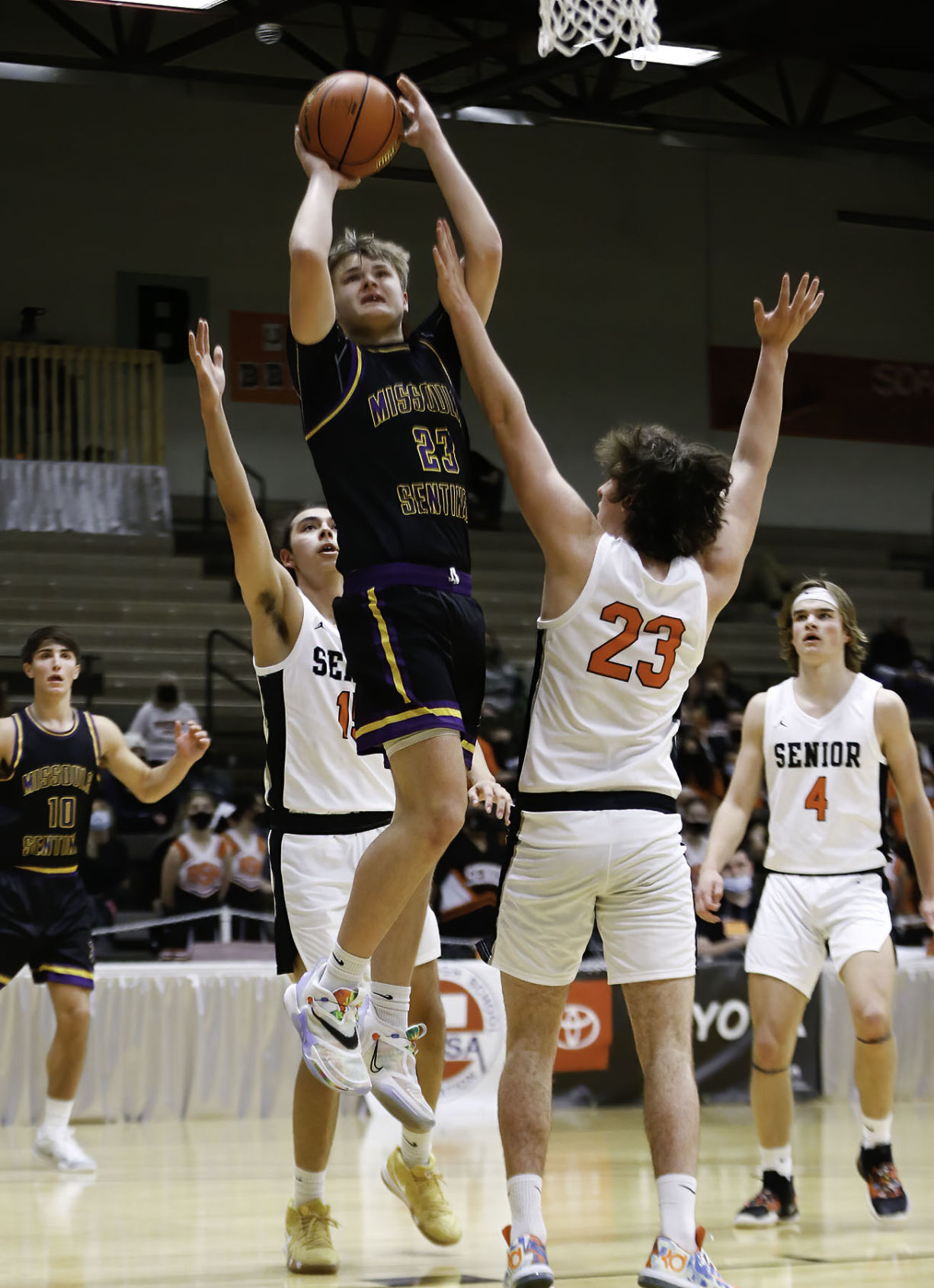 031021-ir-spt-boys-basketball-Sentinel-4.jpg
